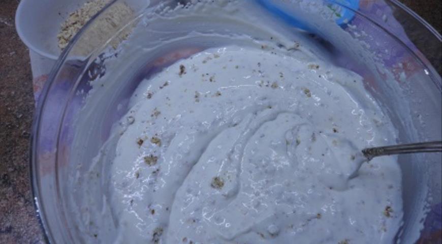 Фото приготовления рецепта: Песочный торт с миндальным кремом, шаг №4