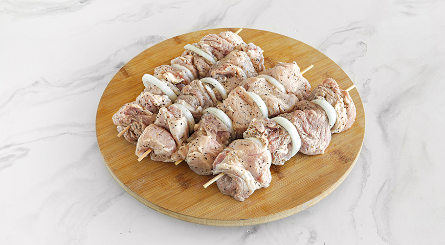 Как замариновать сочный шашлык из курицы с уксусом и луком - простой рецепт вкусного блюда на гриле