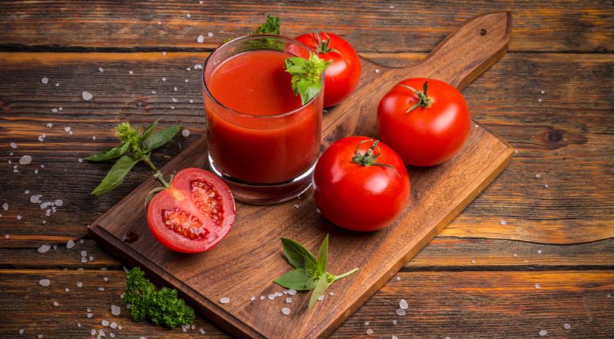 Как и чем подкормить томаты?