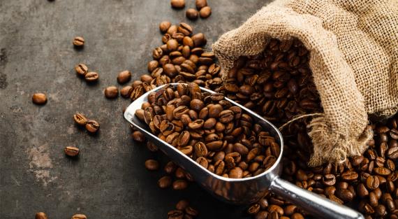 Бодрящая новость: в магазинах «Магнит» начнут делать собственный кофе