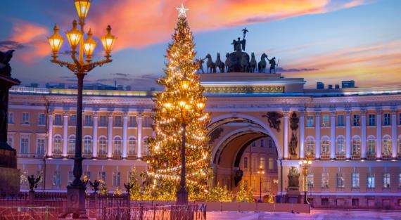 Новогодние елки в Санкт-Петербурге 2023: куда сходить с детьми