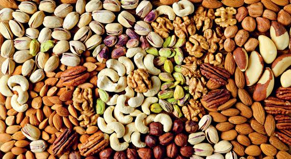 Энергия и польза: как выбрать орехи и сухофрукты