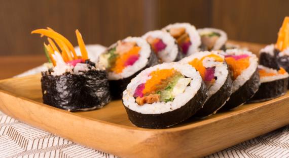 Кимбап - новое модное блюдо, подозрительно похожее на суши