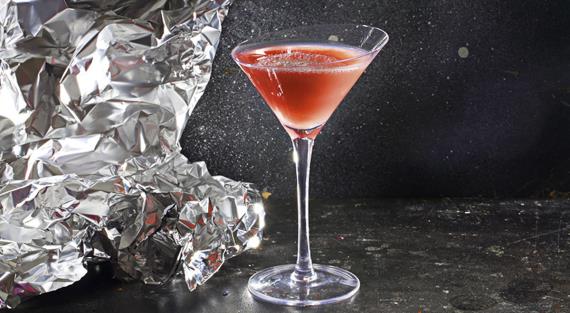 Сириус — коктейль с голубым джином и мартини