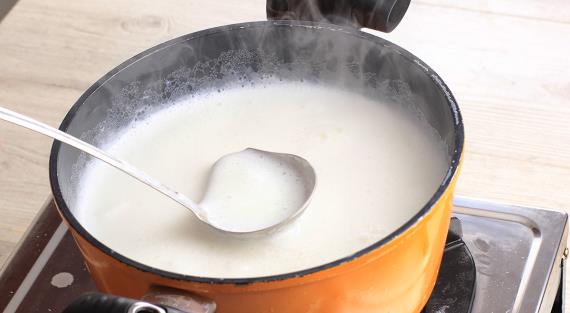 Как варить молоко для каши, супа, какао: оказывается, не все так очевидно