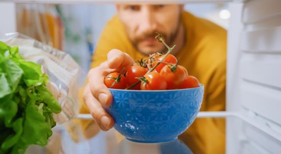 Как хранить помидоры и нужно ли их убирать в холодильник